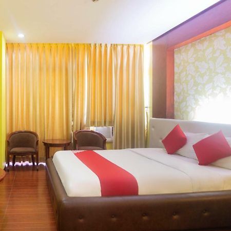 Oyo 159 San Remigio Pensionne Suites Cebu Ngoại thất bức ảnh