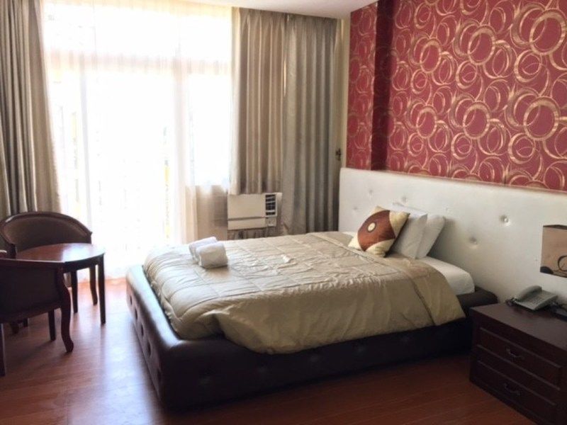 Oyo 159 San Remigio Pensionne Suites Cebu Ngoại thất bức ảnh