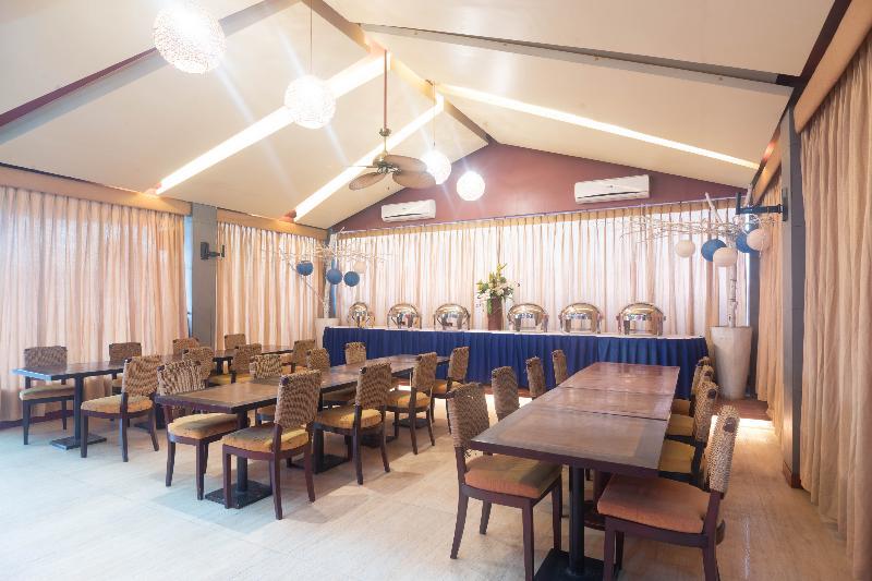 Oyo 159 San Remigio Pensionne Suites Cebu Ngoại thất bức ảnh