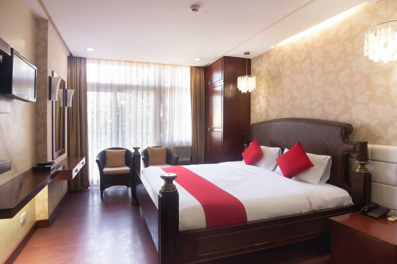 Oyo 159 San Remigio Pensionne Suites Cebu Ngoại thất bức ảnh