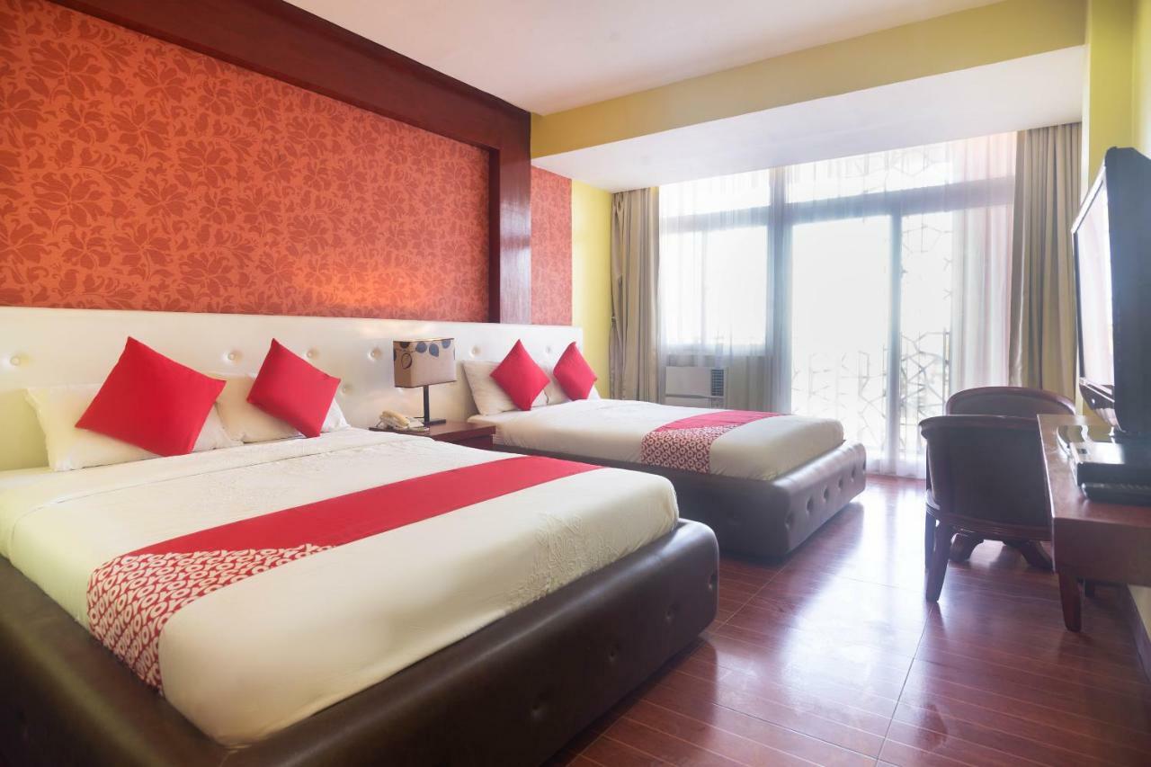 Oyo 159 San Remigio Pensionne Suites Cebu Ngoại thất bức ảnh