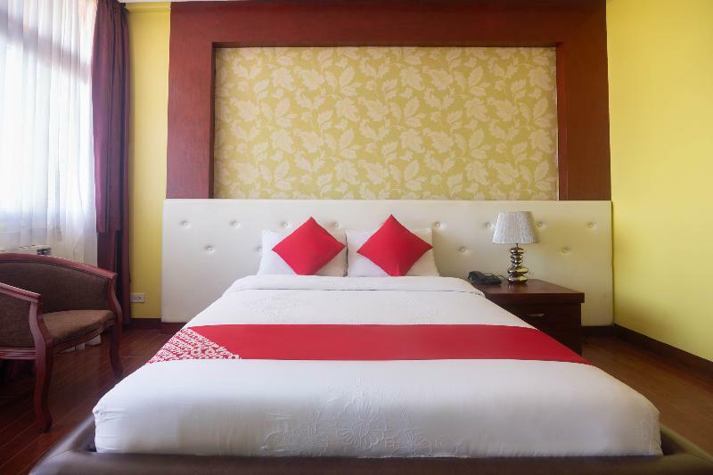 Oyo 159 San Remigio Pensionne Suites Cebu Ngoại thất bức ảnh